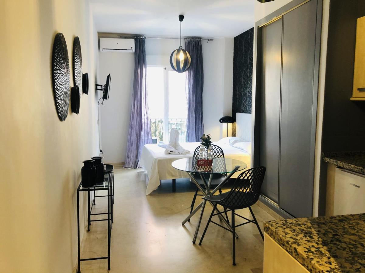 Cozy Studio Malaga Centro By AlohaMálaga Buitenkant foto